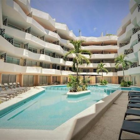 Departamento Delux 2 Habitaciones - Walking Distance A La Playa, Con Balcon. Плая-дель-Кармен Экстерьер фото